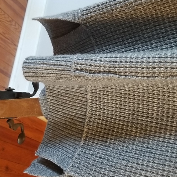 SUPER SOFT Cynthia Rowley! - Picture 5 of 6